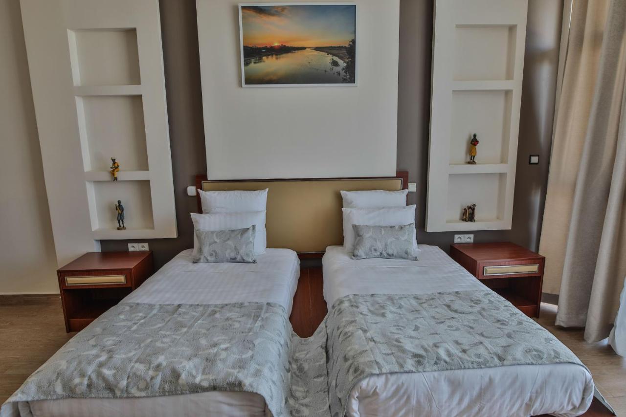 Hotel Menabe'L Antsirabe Esterno foto