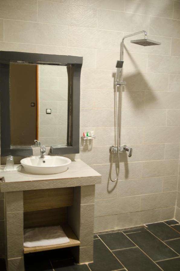 Hotel Menabe'L Antsirabe Esterno foto